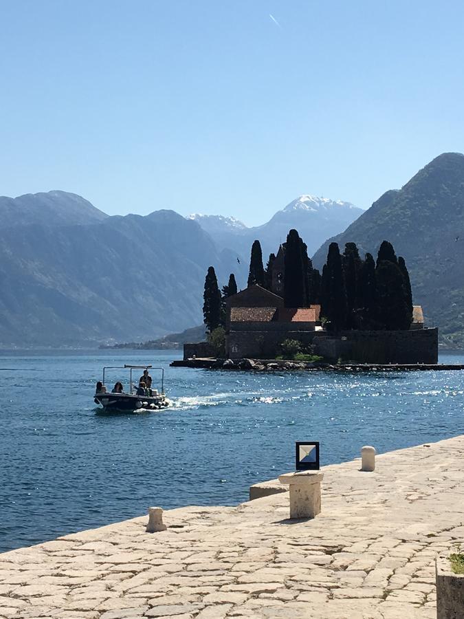 Apartment Fjord Waterfront Kotor Eksteriør bilde